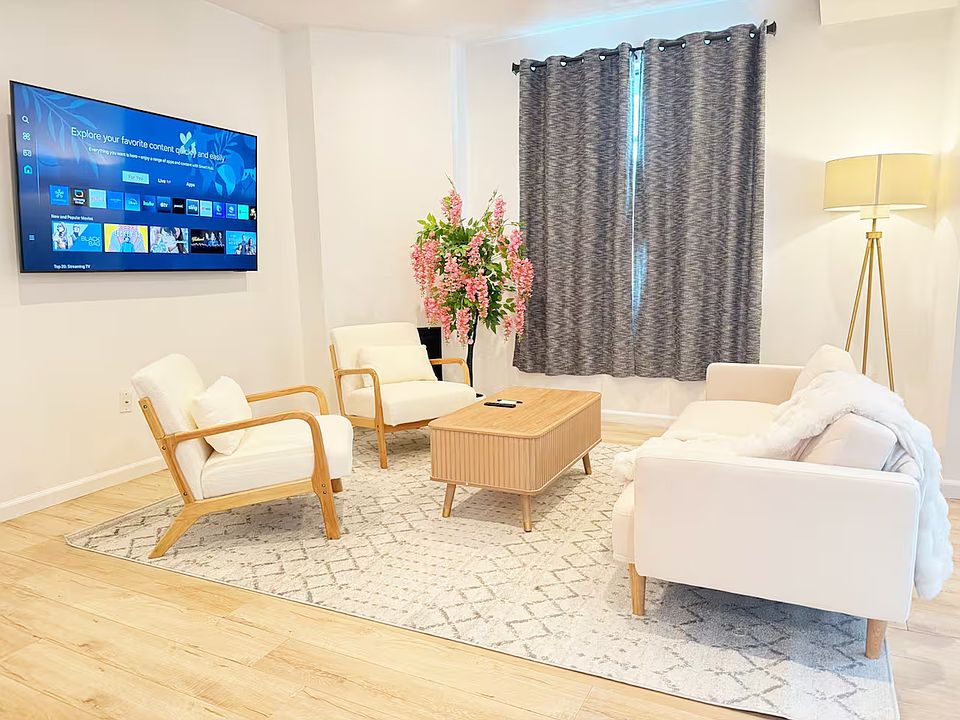 1st image of 137 W 6th St #205