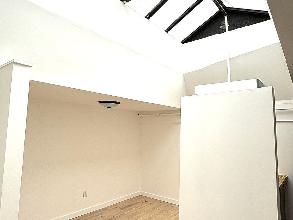 Semi-Open Plan Living/Kitchen