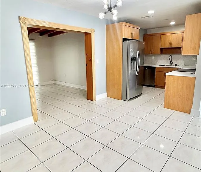 11952 SW 37th Ter — Photo 4