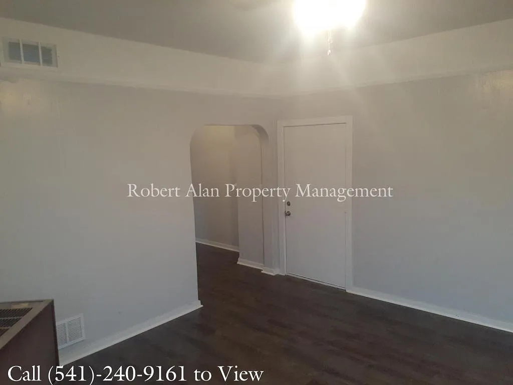 247 SE 3rd #1 — Photo 3
