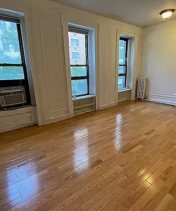 176 Lexington Ave #3