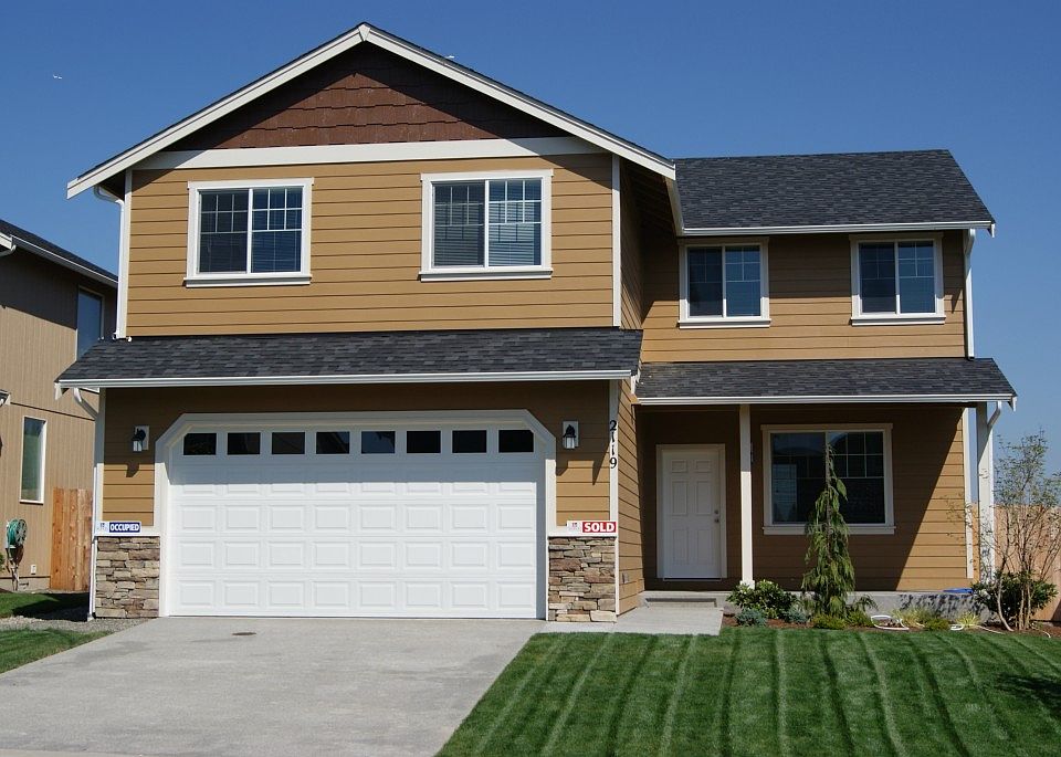 1st image of 2119 198th St E