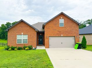 1727 Oak Forest Dr, Clarksville, TN 37043