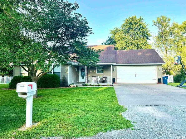 110 Weisbrook Ln, Carterville, IL 62918