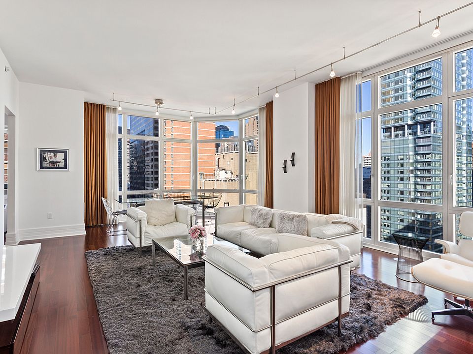 1st image of 300 E 55th St APT 22B