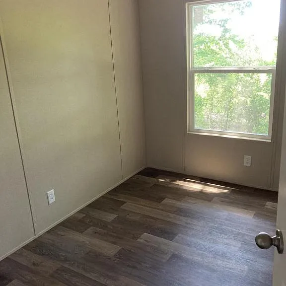 2209 E Effingham Hwy #D6 — Photo 9