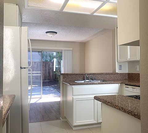 3rd image of 2954 Carrington Ct
