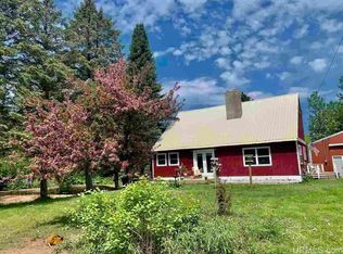 E9870 Negilski Rd, Munising, MI 49862