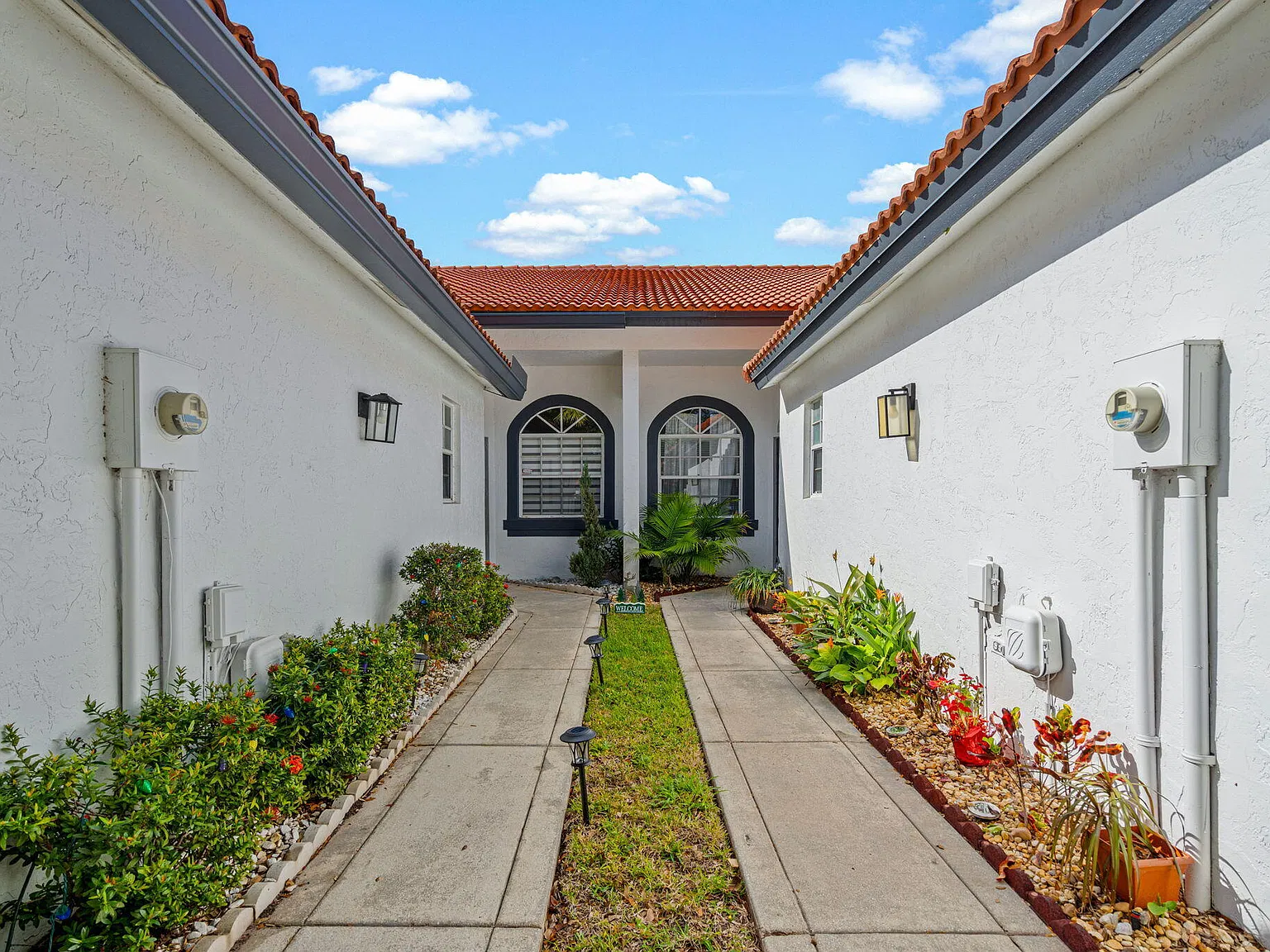 3 bed, 2.0 bath, 1530 sqft, $3,800 — Photo 4