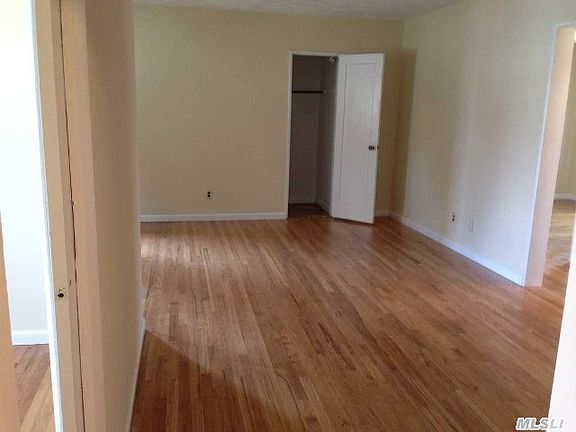 4th image of 1540 160th St