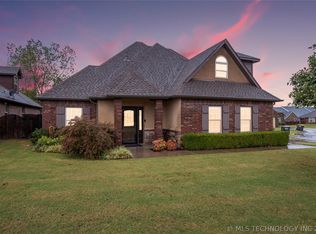 10810 Augusta Dr, Jenks, OK 74037