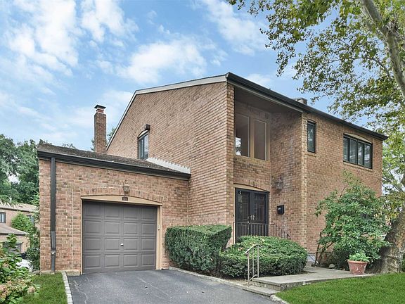 2nd image of 125 Windsor Gate Dr