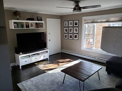 Living Room - 1