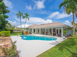 1561 Shorelands Dr E, Vero Beach, FL 32963