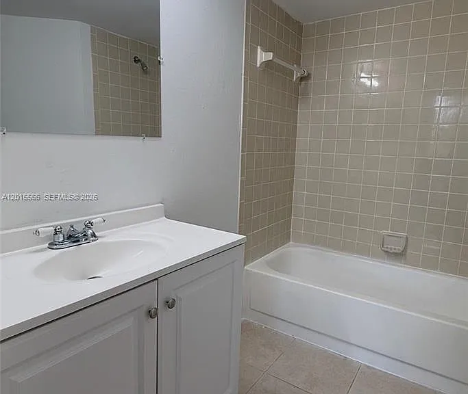 216 Lake Pointe Dr #223 — Photo 19