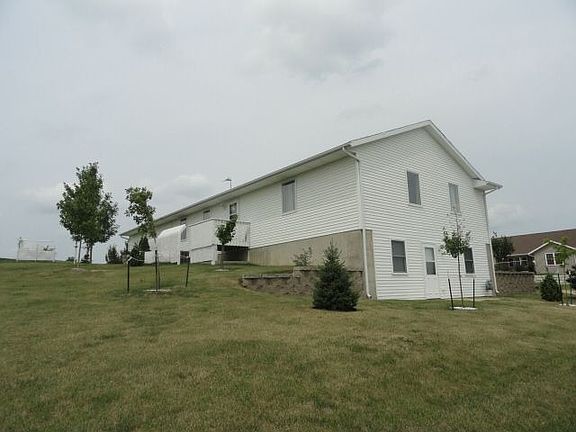 2nd image of 715 Bruce Allen Dr