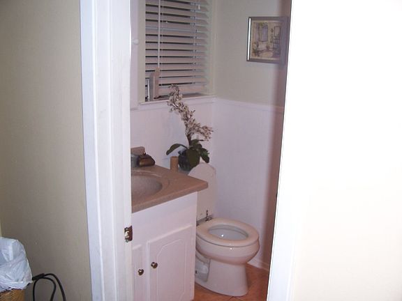 Master Bedroom Bathroom