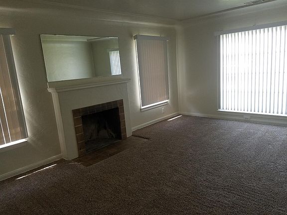 3rd image of 3562 E Montecito Ave
