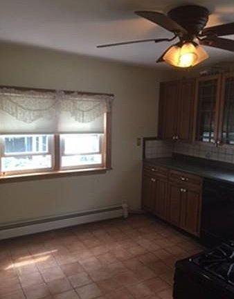 4th image of 5 Avalon Ave #00