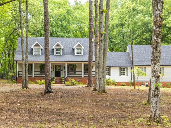 133 Hickory Dr, Thomaston, GA 30286