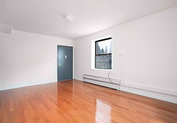 3rd image of 425 E 12th St #5
