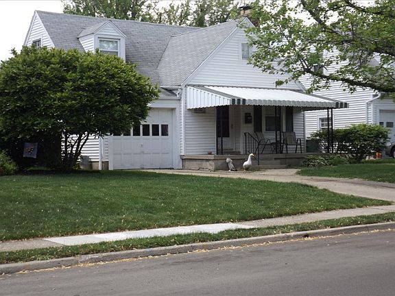 2nd image of 2929 Revere Ave