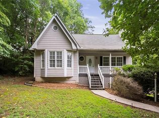 585 Cedarcrest Rd, Dallas, GA 30132