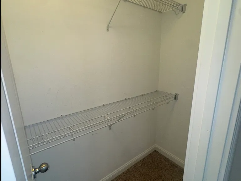 114 Stephen Dr — Photo 44