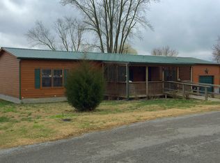 1220 Madeline St, Harrisburg, IL 62946