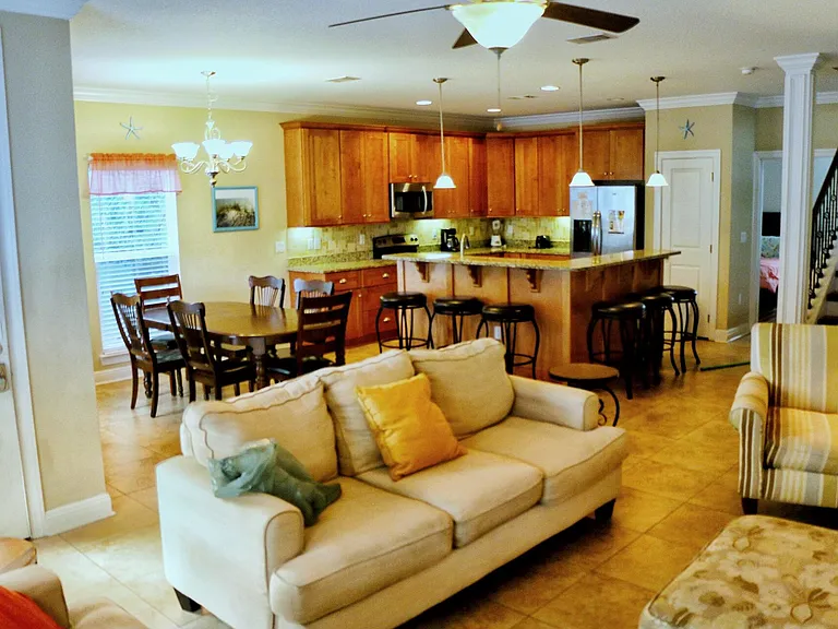 206 Tahitian Way — Photo 2