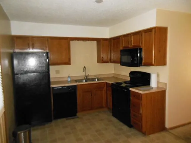 2 bed, 1.5 bath, 1021 sqft, $1,375 — Photo 4