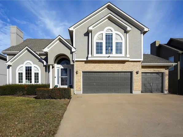 25700 E 31st Ter S, Blue Springs, MO 64015