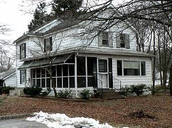 1st image of 21 Kelsey Ave