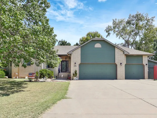 6 Taylor Ct, Augusta, KS 67010