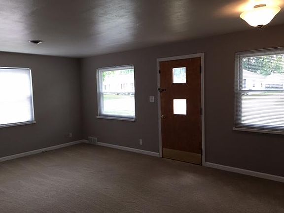 4th image of 5124 Lauderdale Dr