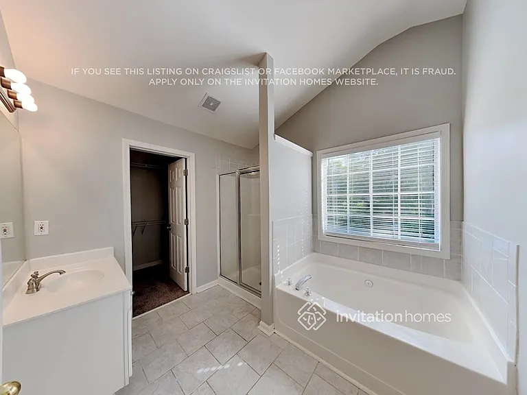 1506 Shuman Holw — Photo 14