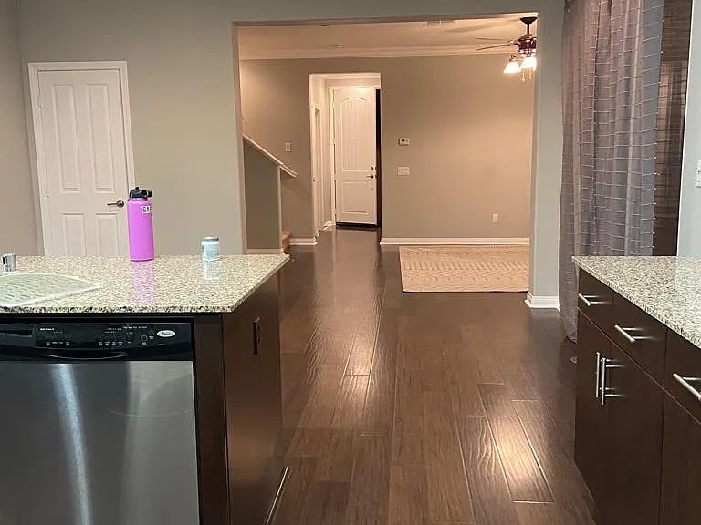 617 Forest Park Blvd — Photo 4