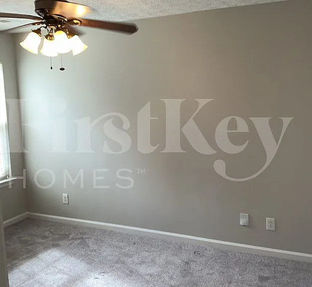 3080 Lakeside Cir — Photo 7