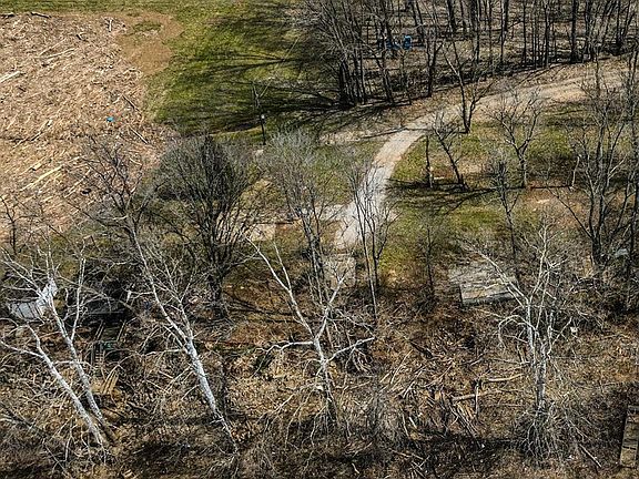 3rd image of 1675 Us Route 52