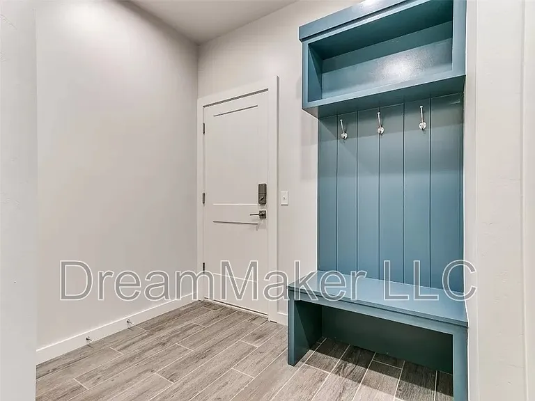 2807 Clifton Ter — Photo 26