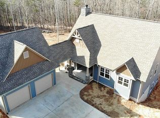 230 S Glassy Mountain Rd, Landrum, SC 29356