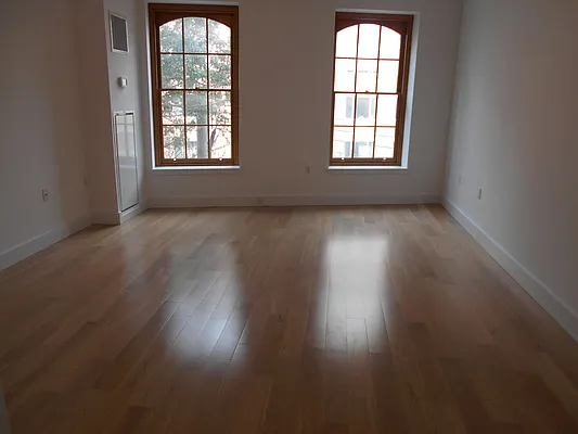 Rented by NY Space Finders Inc. | media 25