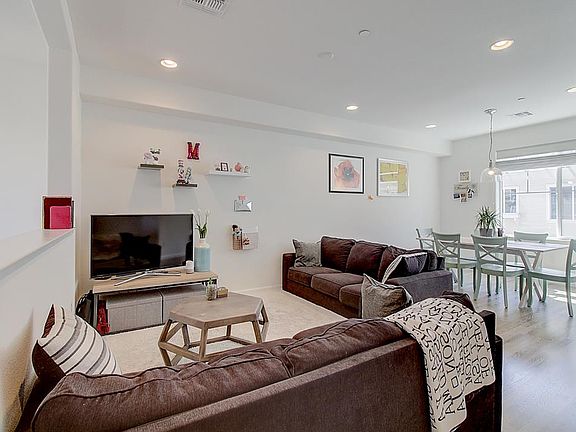 4th image of 135 Sapphire Ln