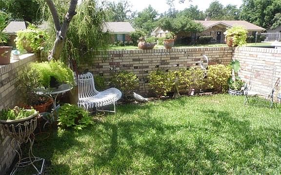 4th image of 444 W Pleasantview Dr