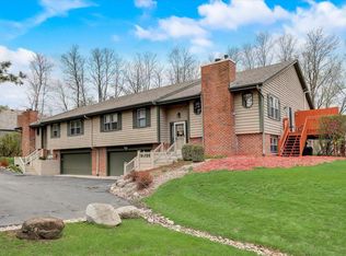 18820 W North Ave UNIT D, Brookfield, WI 53045