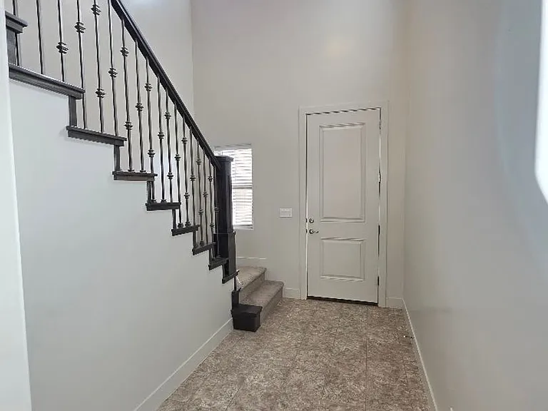 528 S Riverbed Dr — Photo 10