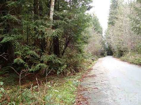 4th image of 145 Maeghan Way