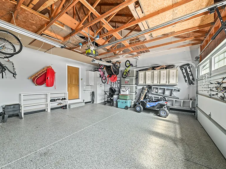 1319 Redwing Dr — Photo 25