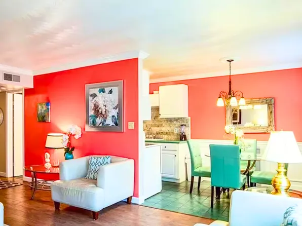 901 Pacific Ave APT B, Virginia Beach, VA 23451