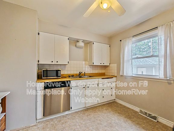 3rd image of 5418 N Maple St